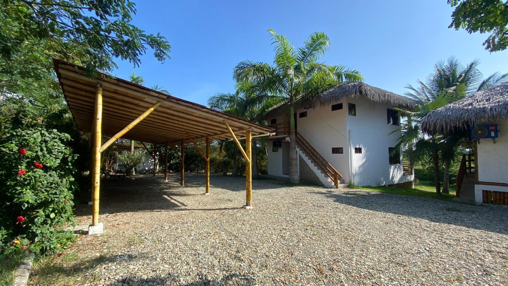 Hosteria Guachapeli Las Tunas Exterior photo